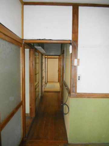 中廊下　施工前