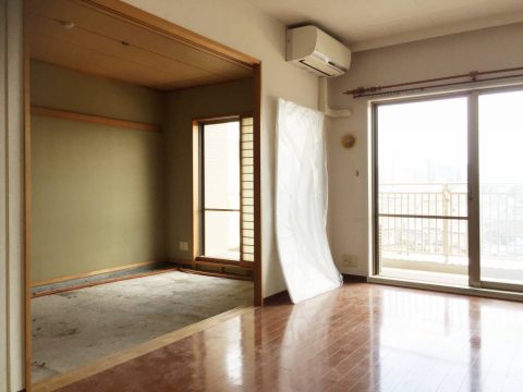 リビング解体中